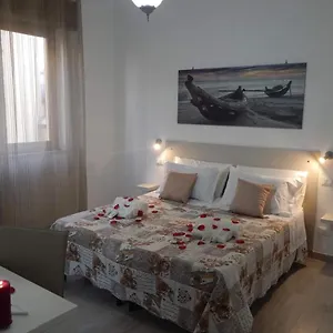 2* Alojamento de Acomodação e Pequeno-almoço 36 Passi Dal Mare